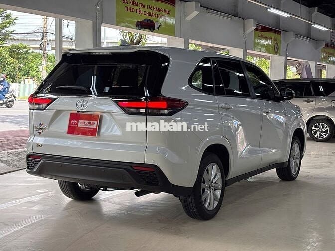 Innova Cross 2.0V 2025 Trắng - GIÁ CÒN GIẢM