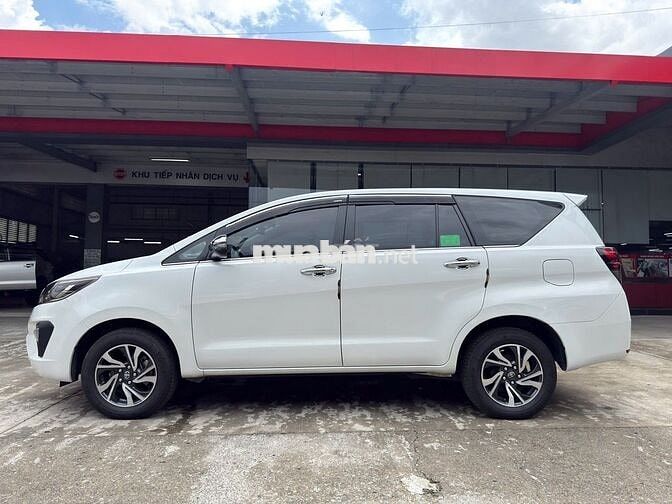 8 Chỗ, tự động - INNOVA 2.0G AT 2023- GIÁ TL, BANK