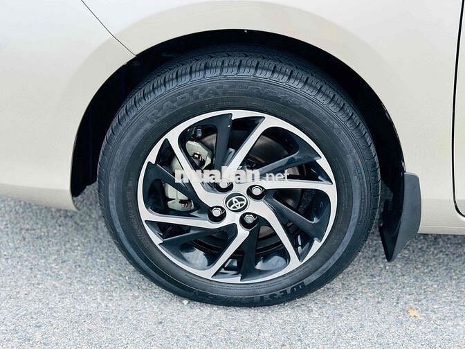 Toyota Vios 1.5E MT 2021 Vàng cát