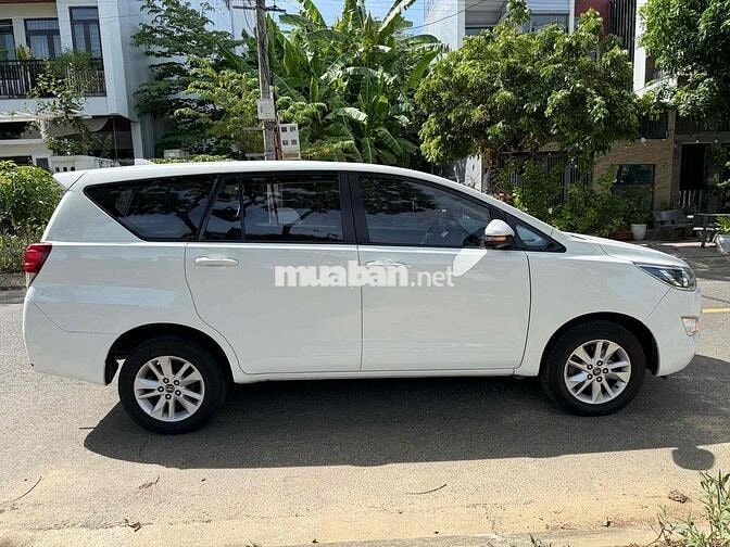 Toyota Innova 2018 Số sàn Trắng 7 chỗ