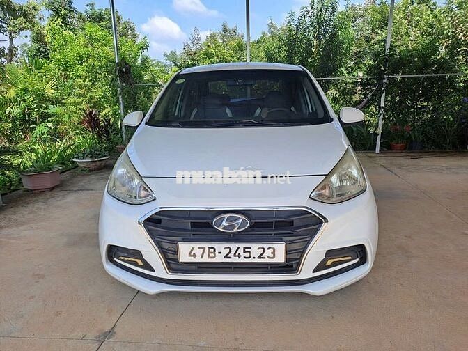 Hyundai Grand i10 Số sàn màu Trắng