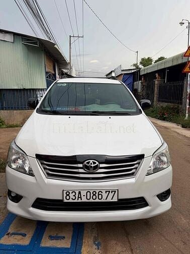 Toyota Innova G 2013 số tự động 8 chỗ. zin chất
