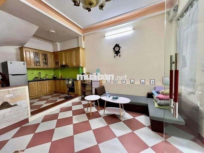 Nhà Nguyên Căn phố Tân Mai 5 Tầng 3 Ngủ oto đỗ cửa mới đẹp