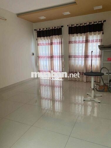 cho thuê nhà mt ỷ lan nguyên phi 4 tầng full nội thất.