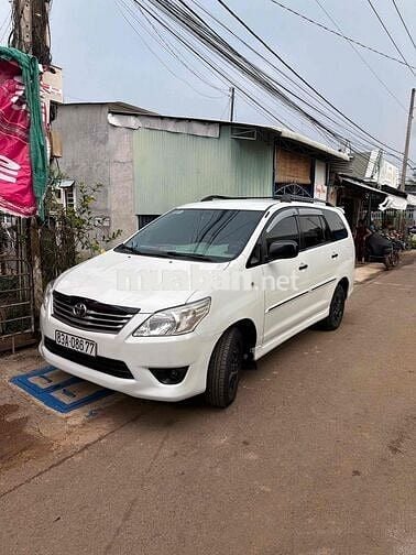 Toyota Innova G 2013 số tự động 8 chỗ. zin chất