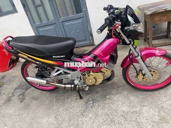 Suzuki Siger Hồng, Đen