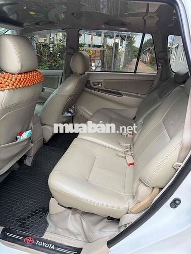 Toyota Innova G 2013 số tự động 8 chỗ. zin chất