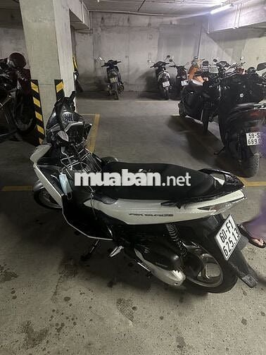 Honda Air Blade Trắng đen