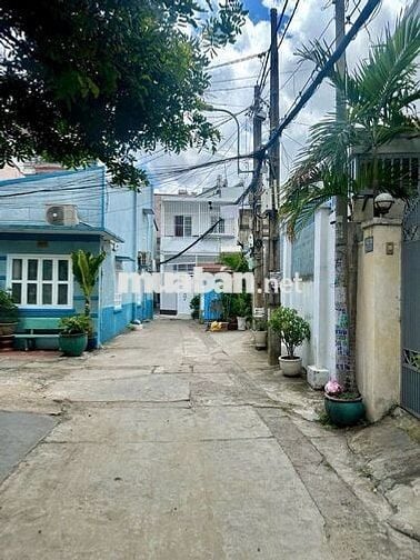 Chính chủ cho huê nguyên căn góc cuối hẻm an ninh mát mẻ 