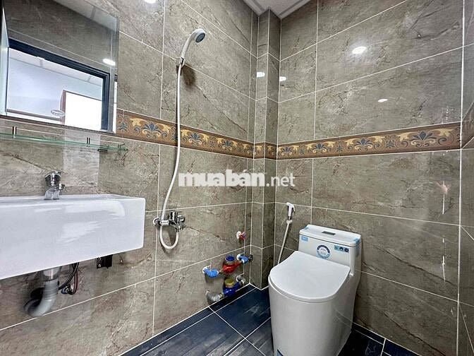 Bến xe Q8 dự án mới giá 4tr7 ở liền có cửa sổ trời siêu thoáng sáng