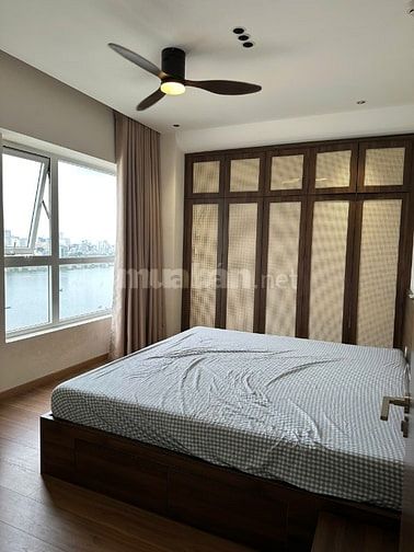 Bán căn hộ Đà Nẵng Plaza tầng cao 131m view sông Hàn, full nội thất