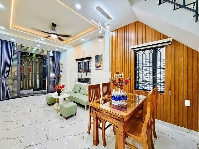 CHÍNH CHỦ..CẦN BÁN GẤP NHÀ PHỐ GÓC 2 MẶT TIỀN...NGAY TRUNG TÂM GÒ VẤP.