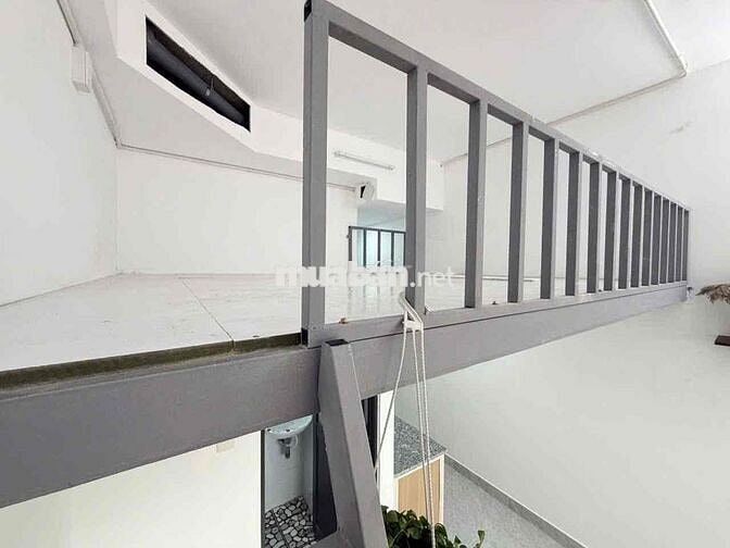 PHÒNG TRỌ GÁC CAO - SÁT ĐH UTH - GIÁ SIU RẺ