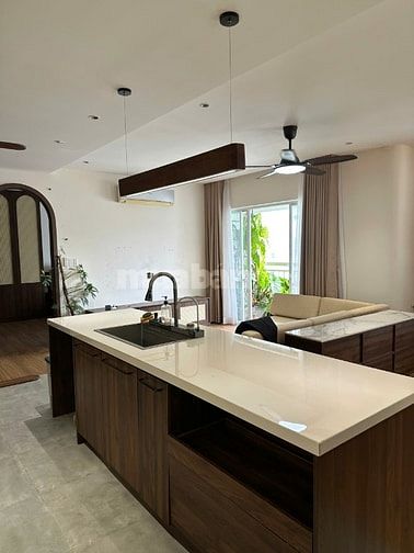 Bán căn hộ Đà Nẵng Plaza tầng cao 131m view sông Hàn, full nội thất