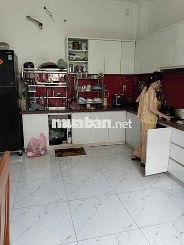 Nhà mặt tiền trệt 3 lầu 5*35; 5pn sân thg tiện kinh doanh