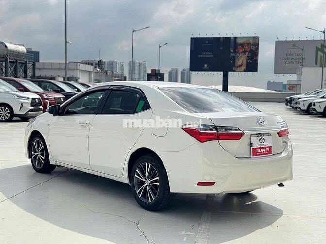 Toyota Corolla Altis 2.0V 2017 Trắng 81.000km