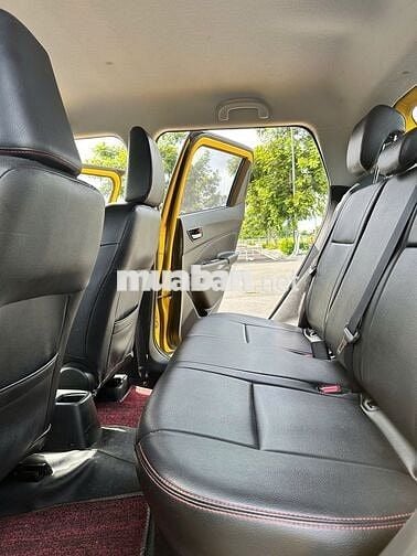 Suzuki Swift GLX 1.2CVT 2020 Vàng 57.500 km