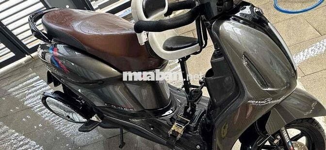 Yamaha Grande Hybrid 2022 Xám titan 35000 km