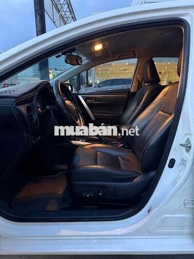 Toyota Corolla Altis 2.0V 2017 Trắng CVT-i