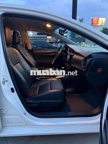 Toyota Corolla Altis 2.0V 2017 Trắng CVT-i