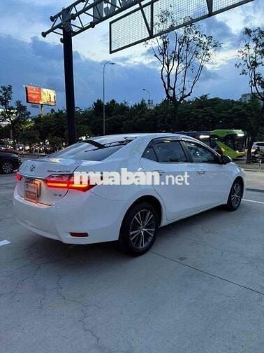 Toyota Corolla Altis 2.0V 2017 Trắng CVT-i