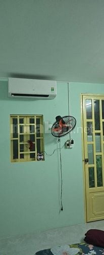 Nhà SHR ngay ben xe mien tay, gia 3t2