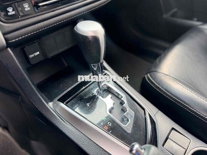 Toyota Corolla Altis 2.0V 2017 Trắng 81.000km