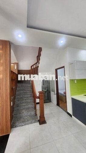 NHÀ 3 TẦNG HỒ XUÂN HƯƠNG ĐỐI DIỆN FURAMA,2 MẶT KIỆT Ô TÔ,SÁT BIỂN