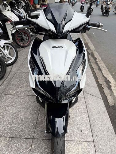 Air Blade 160 2025, odo 1800km, Bstp chính chủ