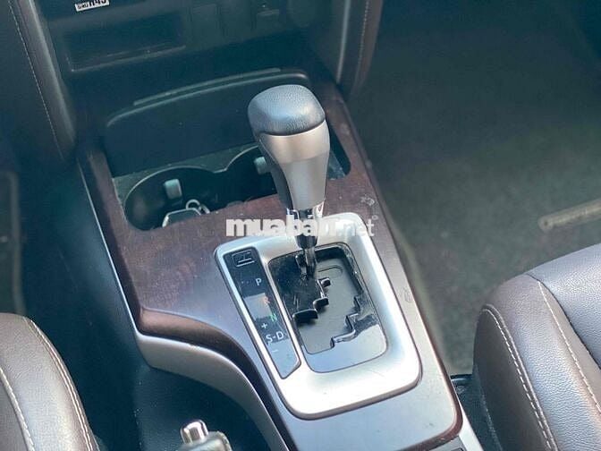 Toyota Fortuner 2.7AT 2019 - 35000km xuất VAT 100%