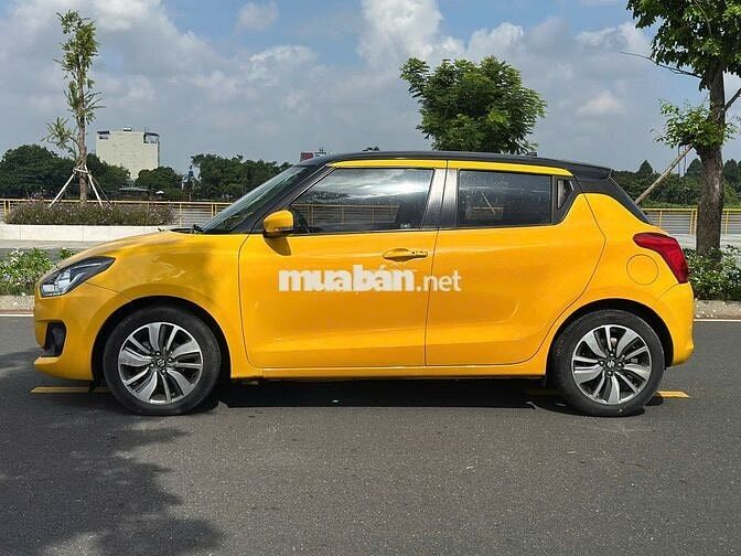 Suzuki Swift GLX 1.2CVT 2020 Vàng 57.500 km