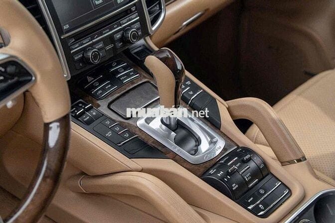 Porsche Cayenne 2016 Vàng cát 83.000 km
