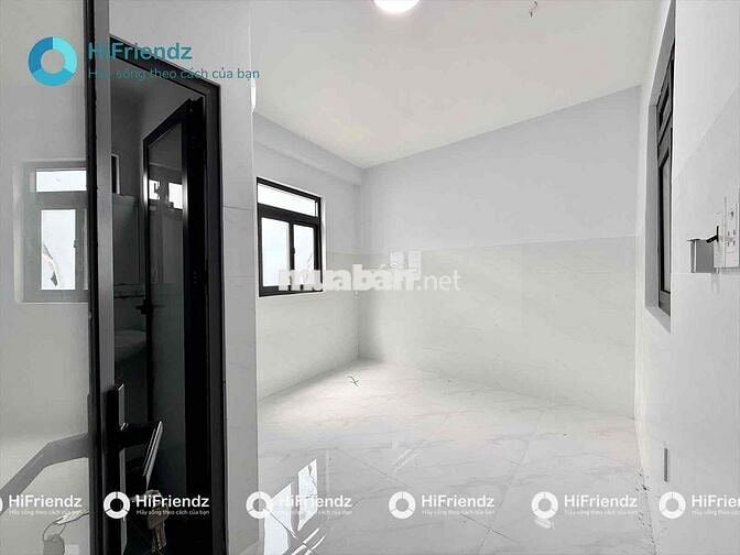 PHÒNG MỚI XÂY - FULL CỬA SỔ TRỜI GẦN ĐH NGUYỄN TẤT THÀNH