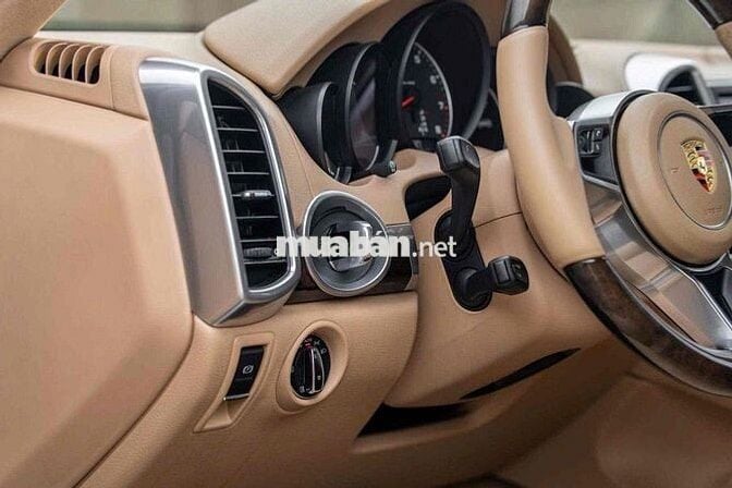 Porsche Cayenne 2016 Vàng cát 83.000 km