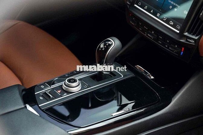 Maserati Levante 2017 cần bán , có hỗ trợ góp