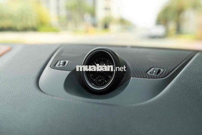 Maserati Levante 2017 cần bán , có hỗ trợ góp