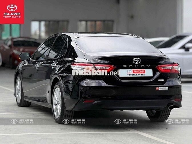 Toyota Camry 2.0G 2021 Đen Tự động 79.000km