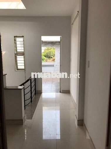 NHà 2 lầu KDC an sương 4 x 18m giá 13tr/tháng