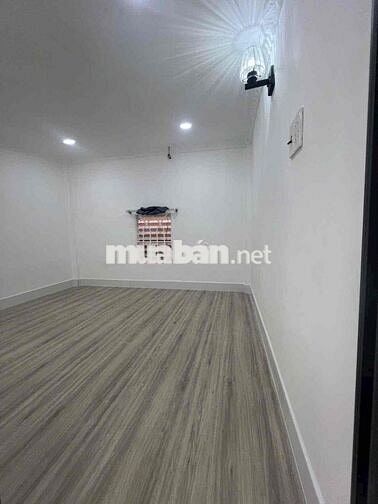 NHÀ MỚI, NGAY CHỢ, KHU CÔNG NGHIỆP, CÁCH ĐƯỜNG XE TẢI 15M