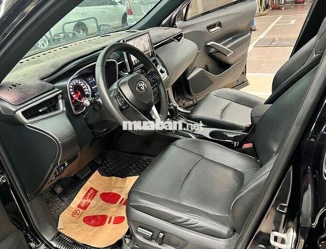 Toyota Cross 1.8V 2023 Đen 35.000km Thái Lan