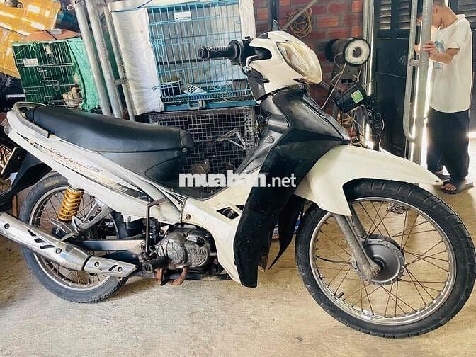 Yamaha Sirius Trắng Nhật
