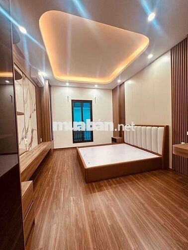 Cần bán nhà riêng Thái Hà 36m. 6 tầng thang máy