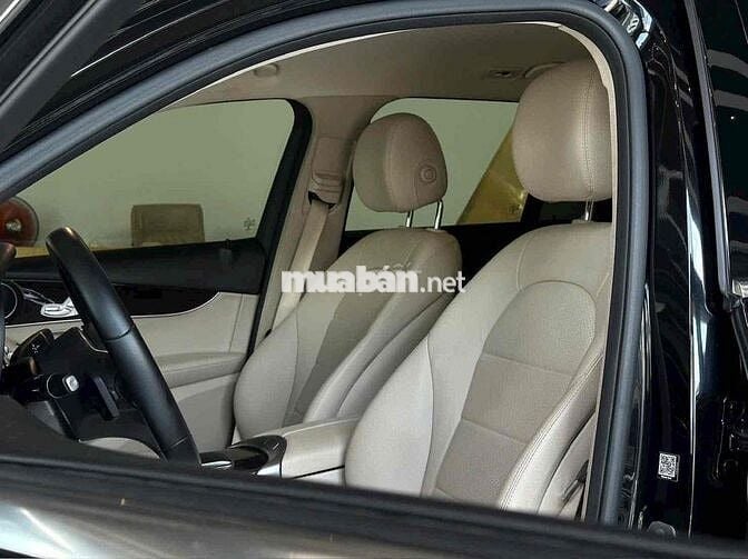 Mercedes GLC200 Facelift 2021 53.000km Đen