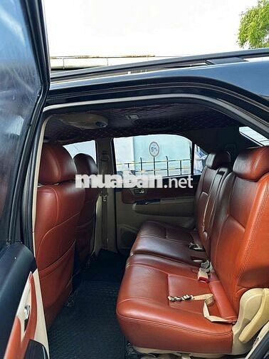 Toyota Fortuner 2014 Xăng Đen