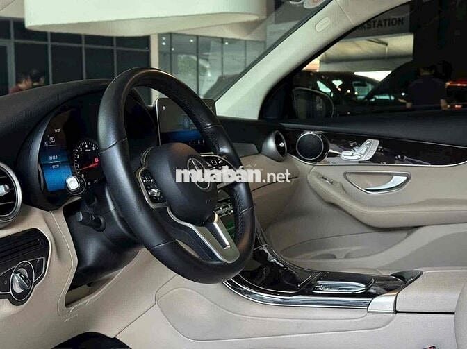 Mercedes GLC200 Facelift 2021 53.000km Đen