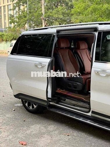 Kia Carnival 2.2 Dầu Premium 2023 1  chủ mua mới