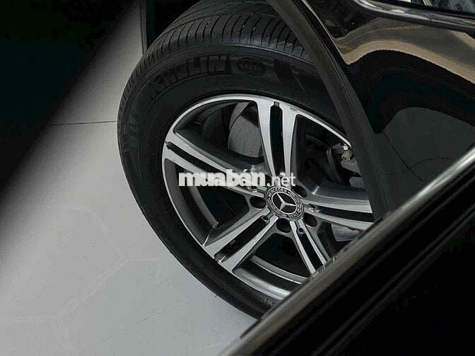 Mercedes GLC200 Facelift 2021 53.000km Đen