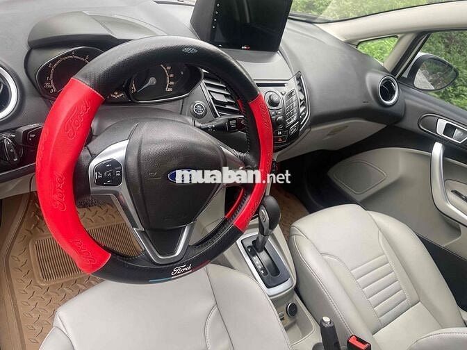 Ford Fiesta 2016 Tự động Trắng .kiểm mới.9 chủ bán