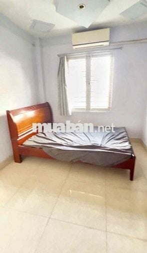 Cho thuê nhà hẻm xe hơi 4x12m 2 lầu sân thượng 4pn 3wc 12tr