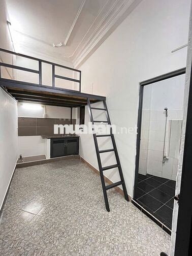 CÒN 2P DUPLEX SIÊU XINH NGAY CHỢ BÀ CHIỂU - 20M2 - CỬA SỔ - FREE XE 